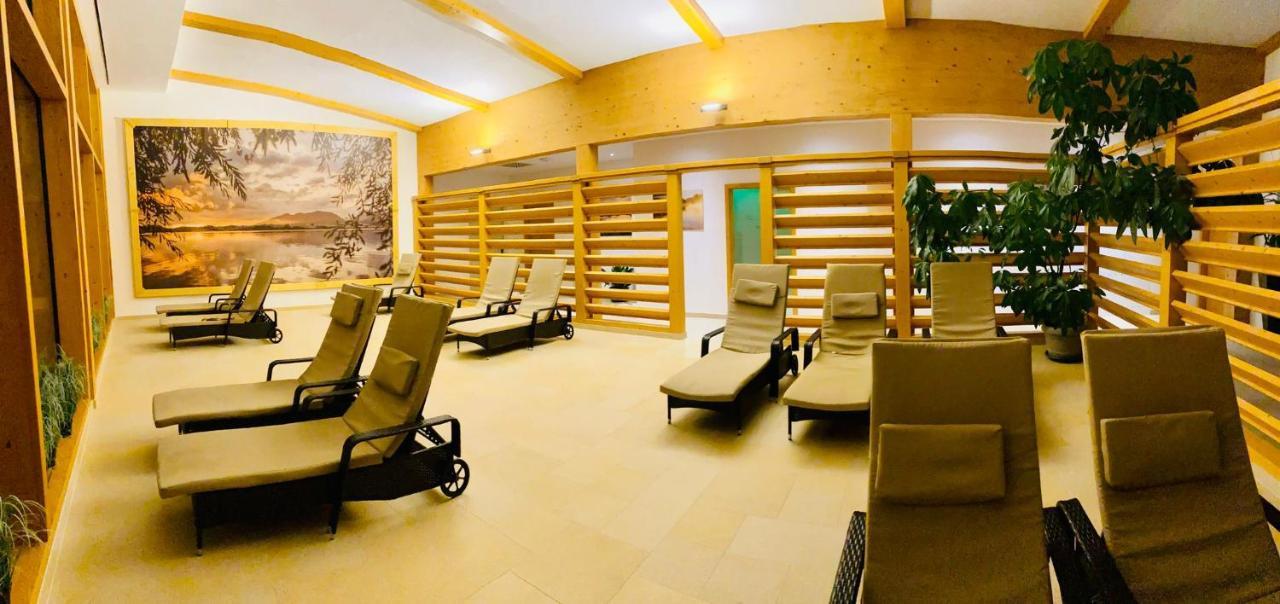 Hotel Nesselwanger Hof Екстериор снимка