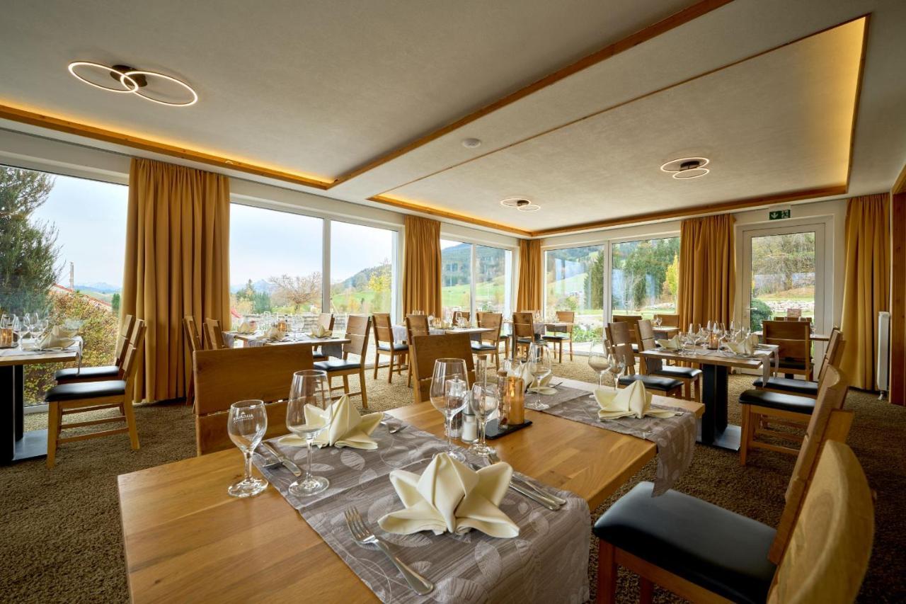 Hotel Nesselwanger Hof Екстериор снимка