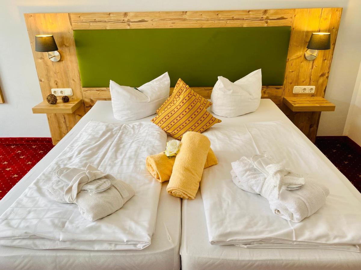Hotel Nesselwanger Hof Екстериор снимка