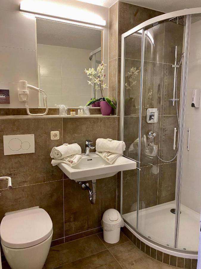Hotel Nesselwanger Hof Екстериор снимка