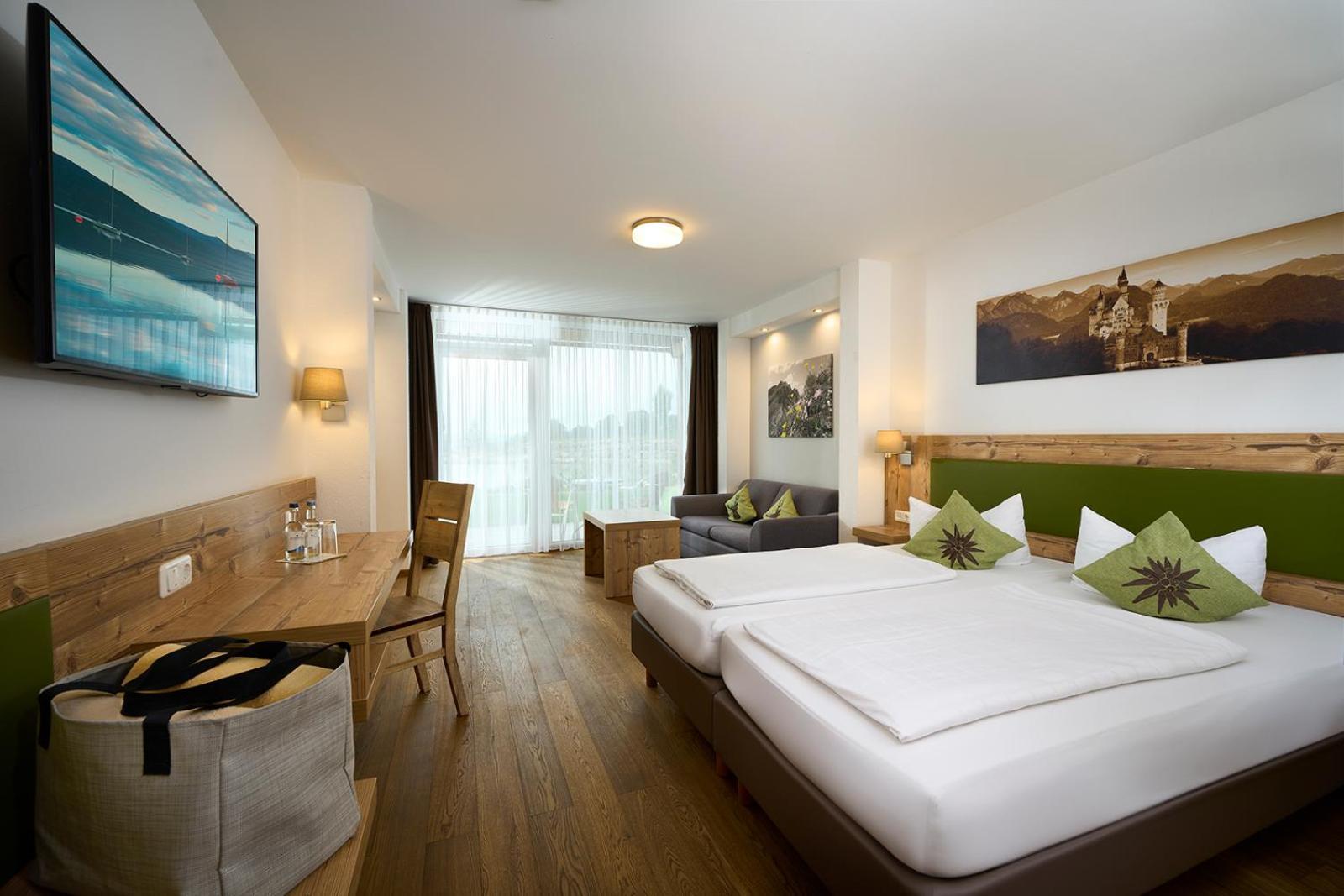 Hotel Nesselwanger Hof Екстериор снимка