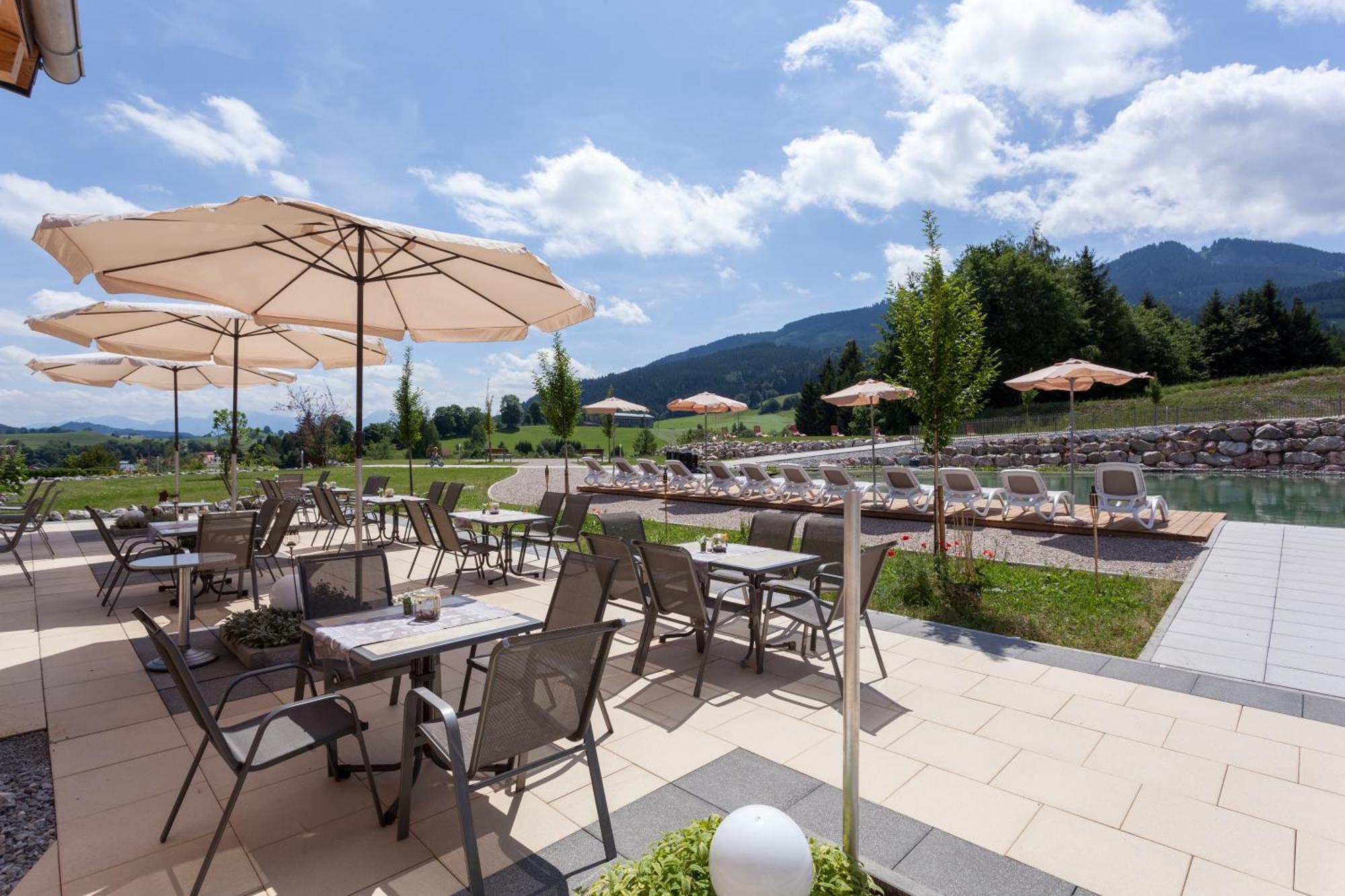 Hotel Nesselwanger Hof Екстериор снимка