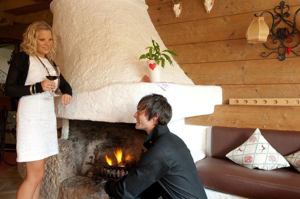 Hotel Nesselwanger Hof Екстериор снимка
