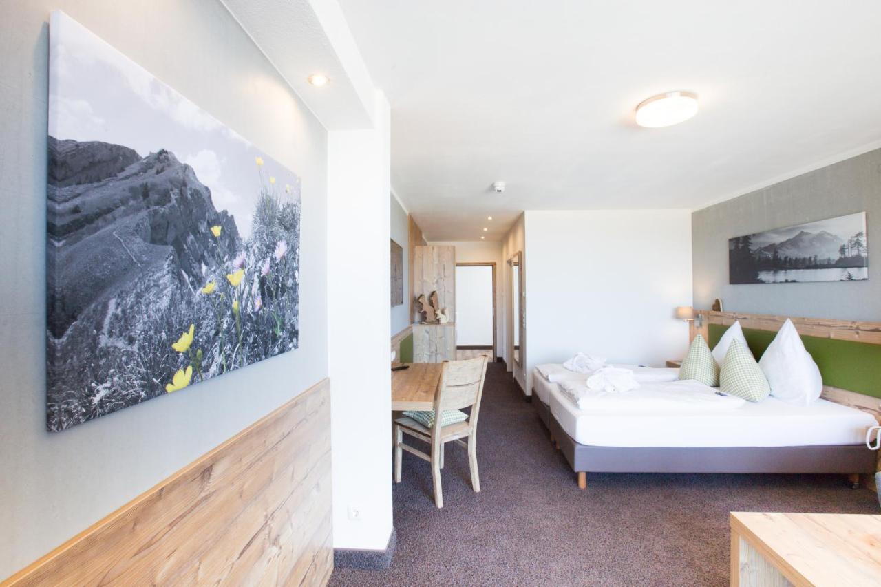 Hotel Nesselwanger Hof Екстериор снимка