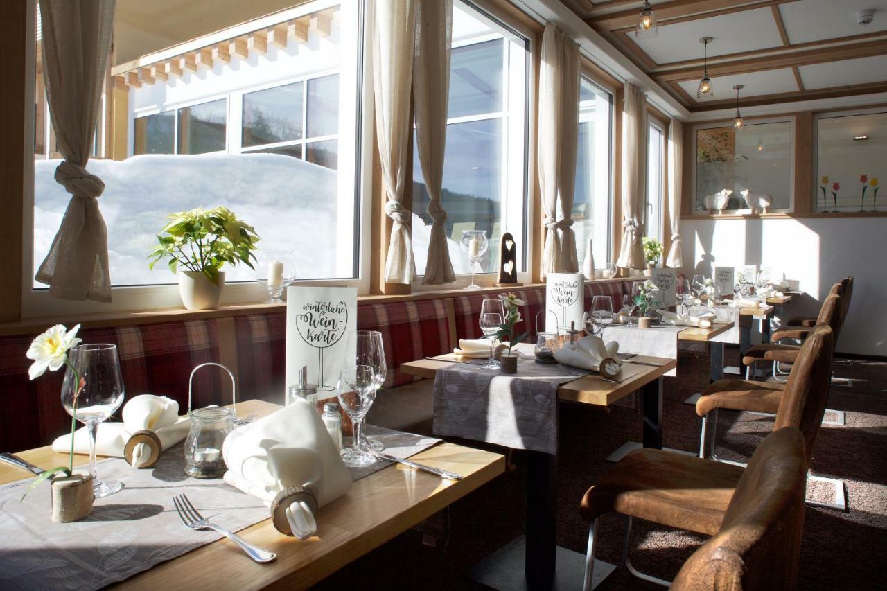 Hotel Nesselwanger Hof Екстериор снимка