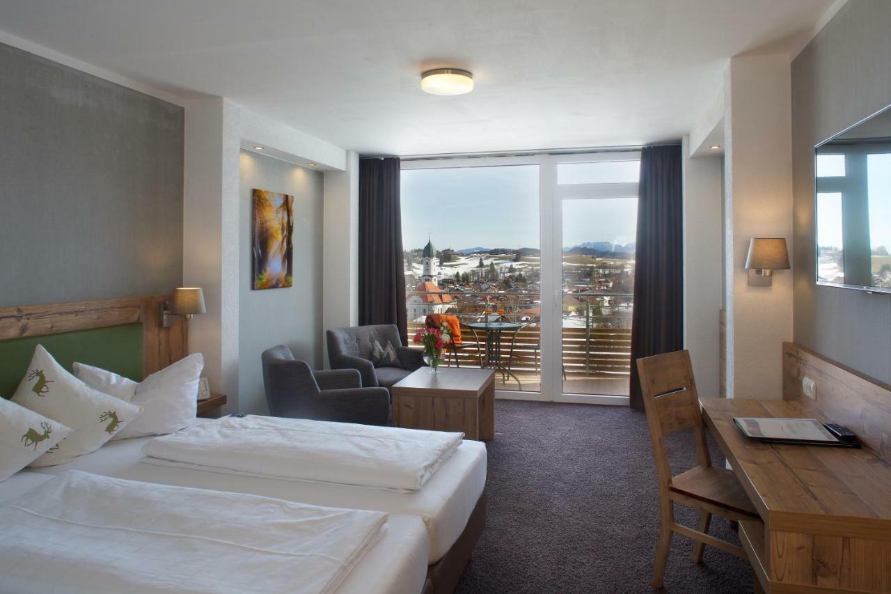Hotel Nesselwanger Hof Екстериор снимка